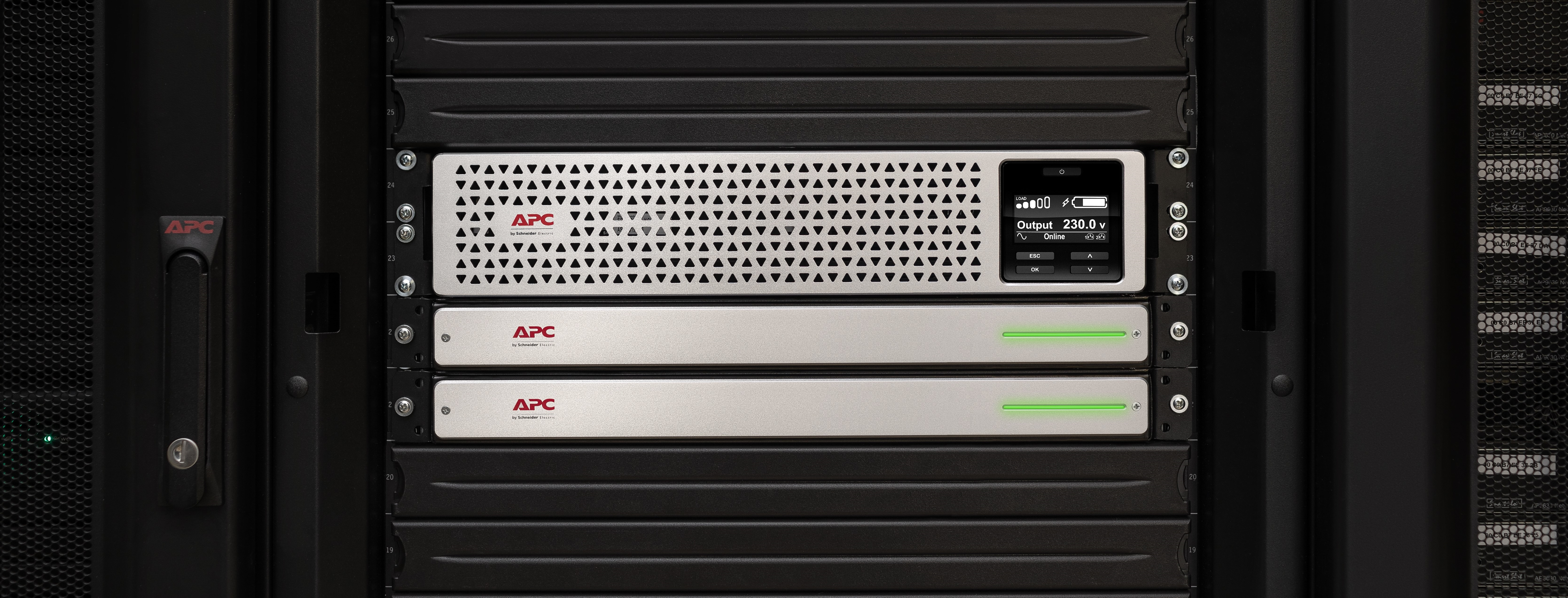 APC SRTL1500RMXLI Unterbrechungsfreie Stromversorgung (UPS) Doppelwandler (Online) 1500 VA 1350 W 8 AC-Ausgänge