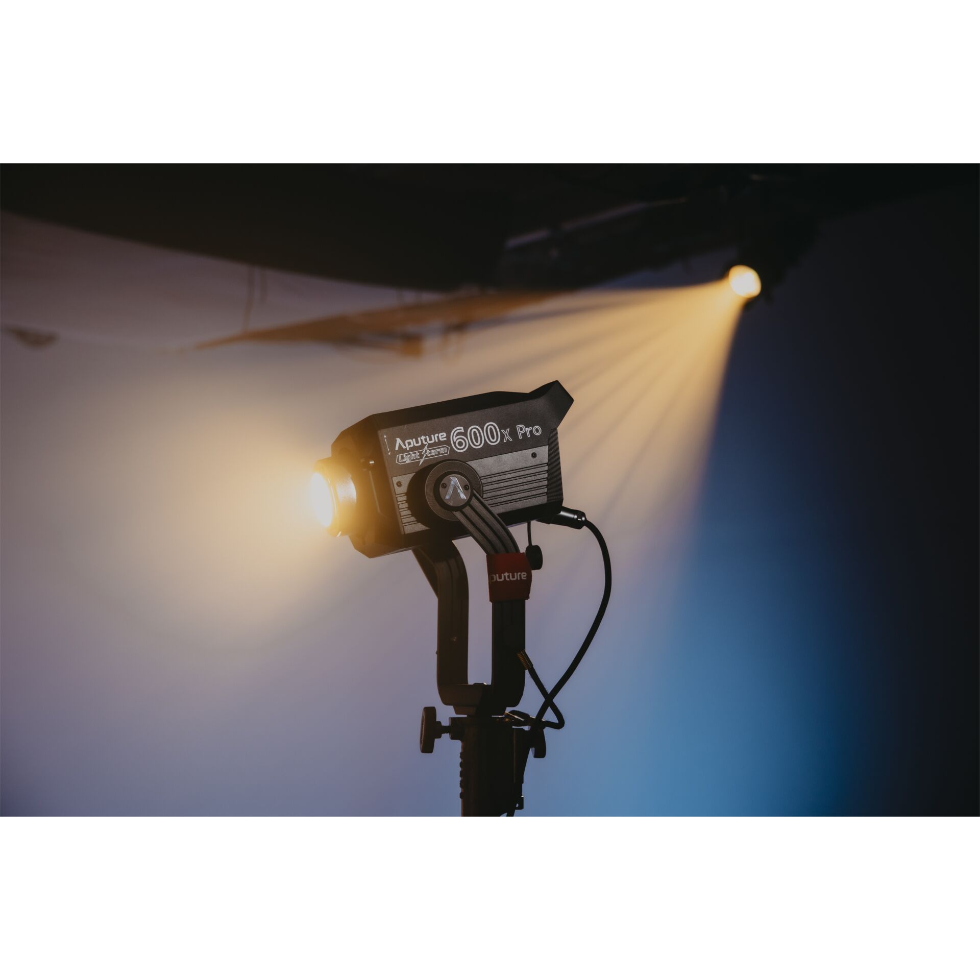 Aputure LS 600X Pro V-mount