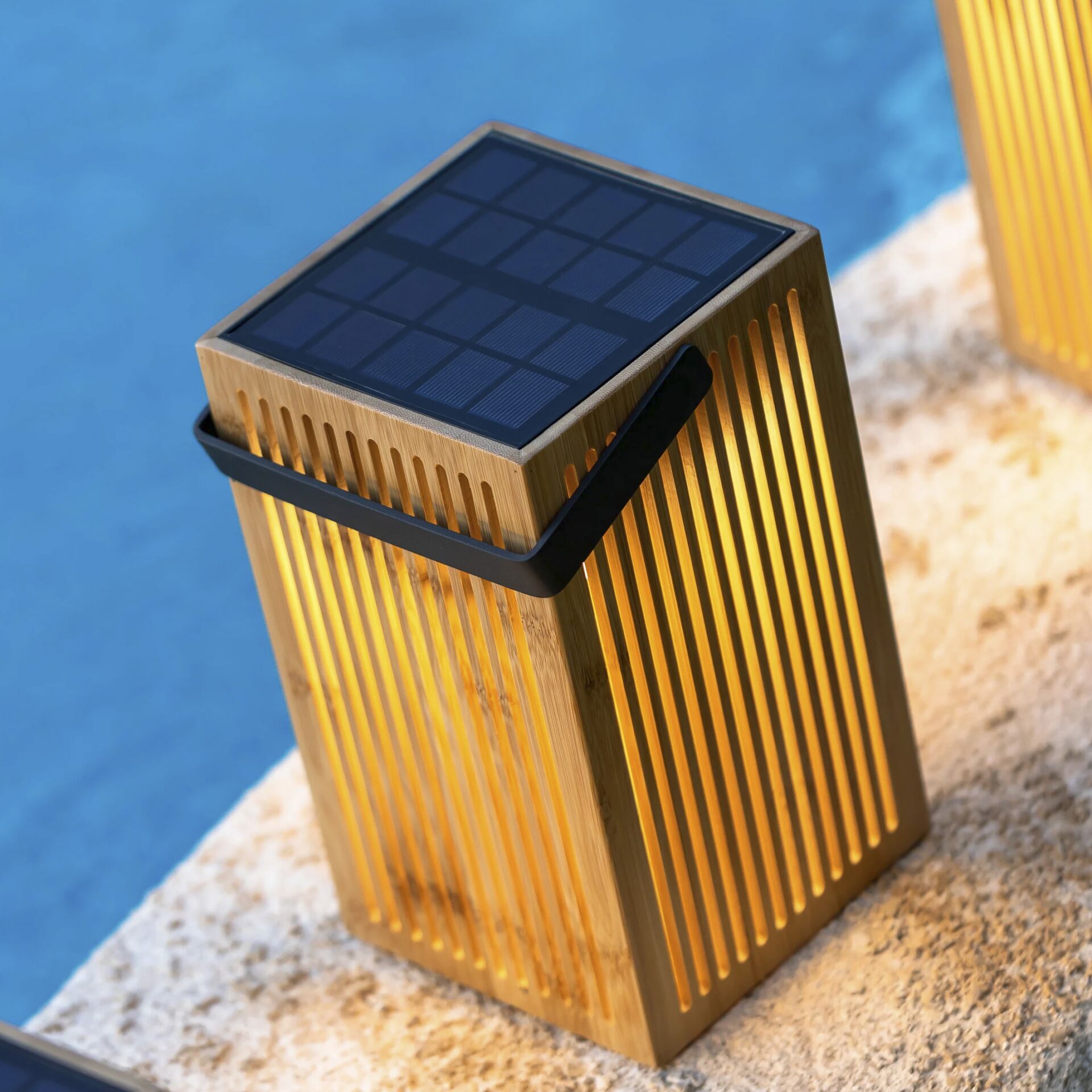 New Garden Okinawa Solar Recharge Außenleuchte Braun 819324_02 New Garden Okinawa Solar Recharge Außenleuchte Braun 819324_02