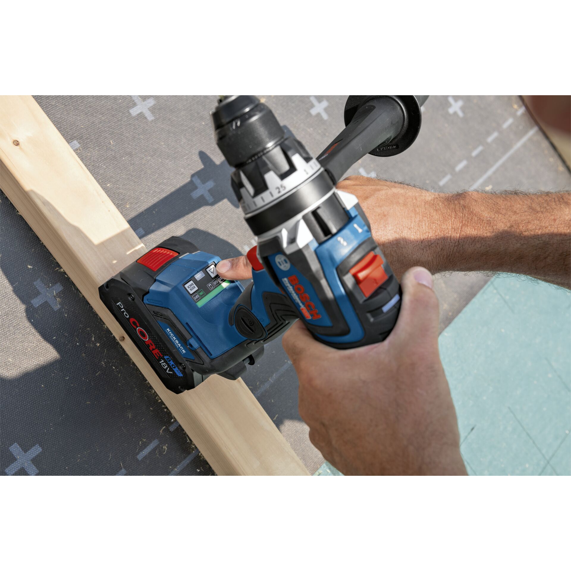 Bosch GSR 18V-150 C Professional Akku-Bohrschrauber 654775_02