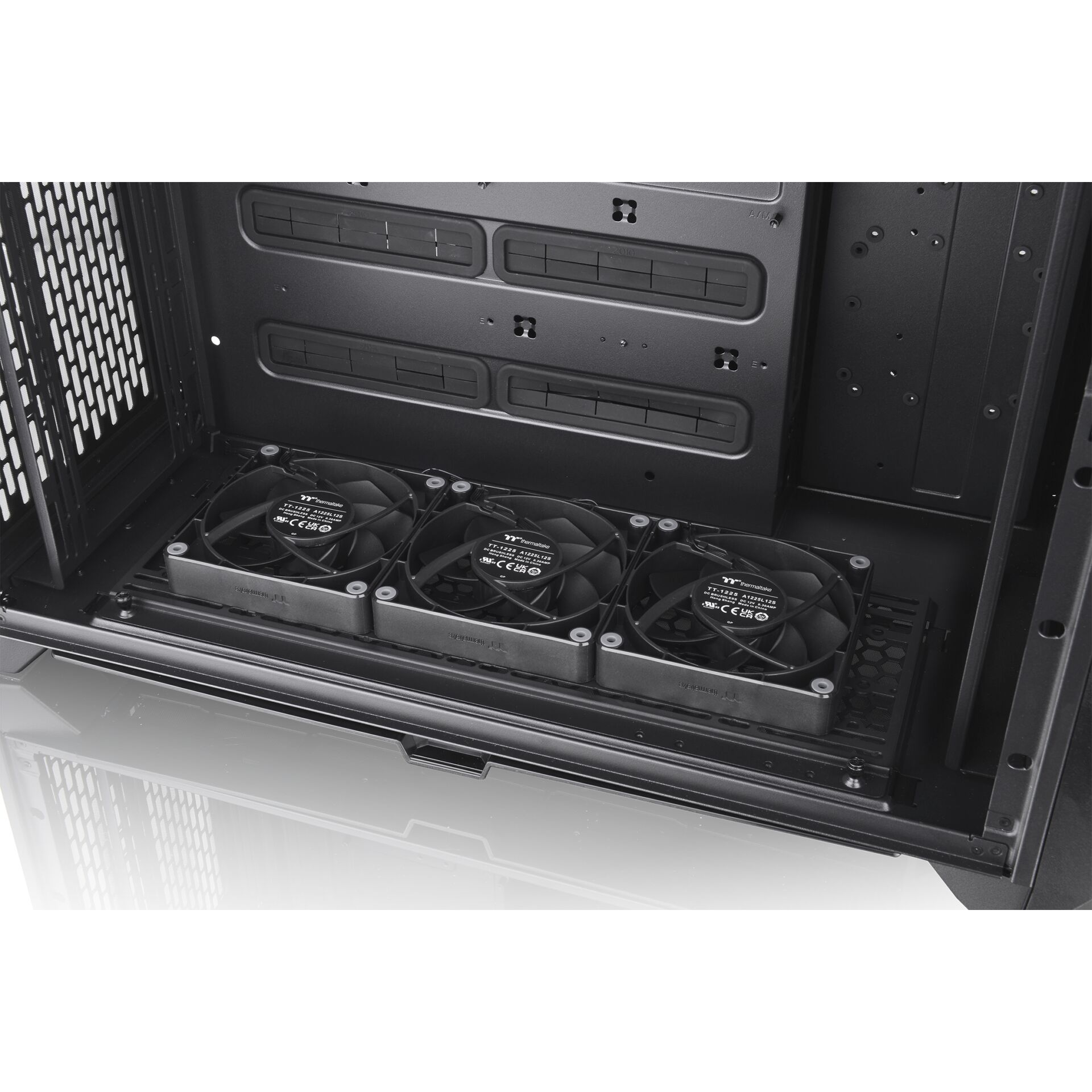 Thermaltake CTE C750 Air Black 824798_33