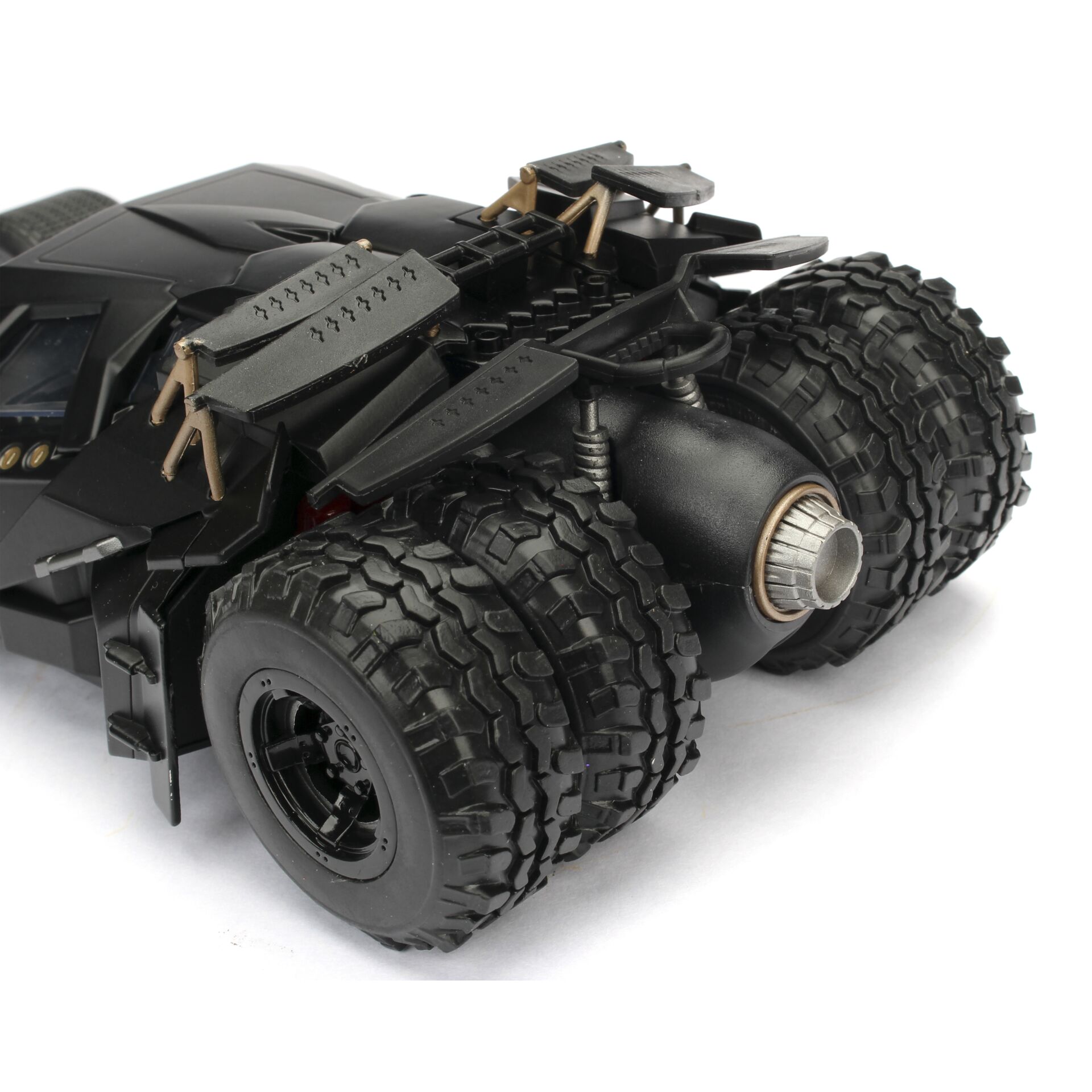 Jada Batman The Dark Knight Batmobil 1:24 + Batman 253215005 810938_17