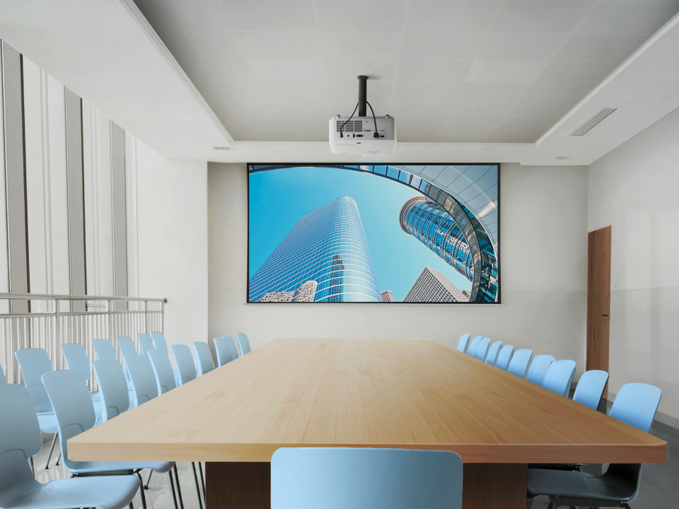 Viewsonic LS740HD Kurzdistanz-Beamer, 5000 Lumen, 1920x1080 3fa32edb5009b35854292df1e9c406985a0d26f5