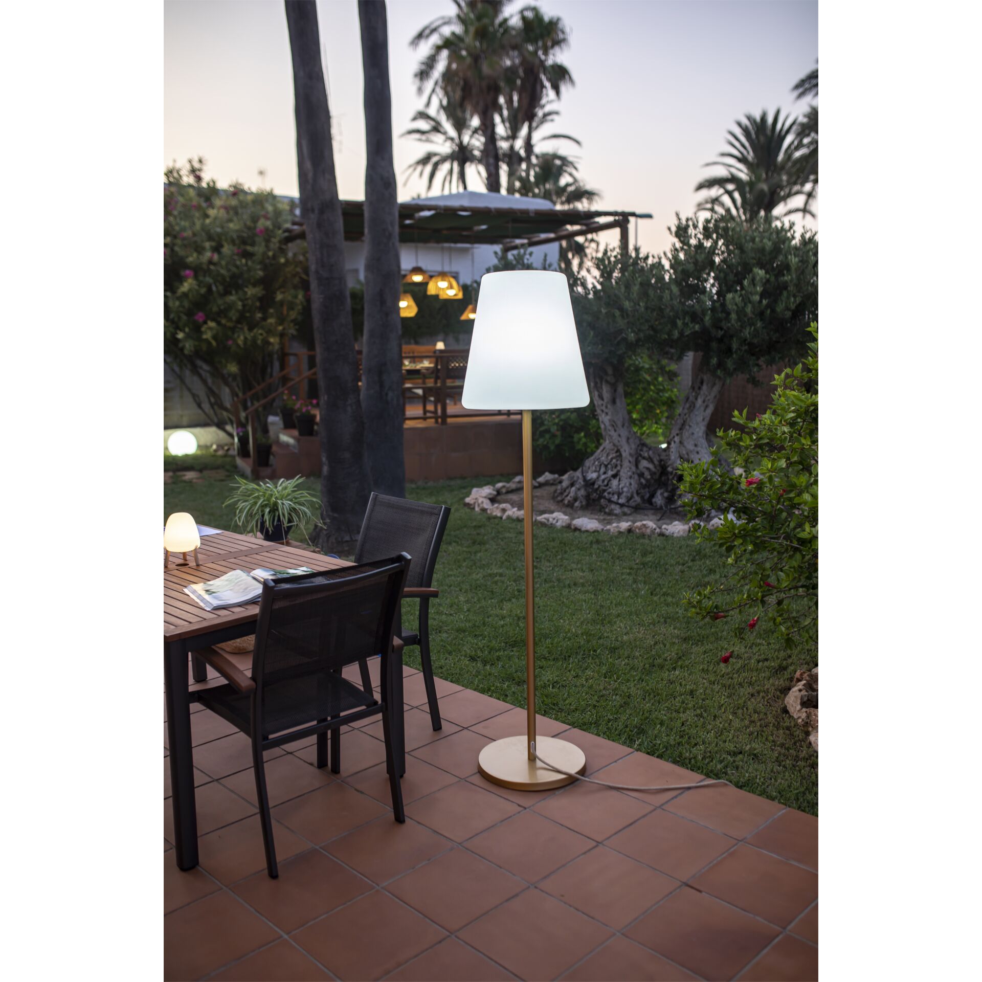 New Garden Lola Slim 180 LED Stehleuchte Brass 804932_02