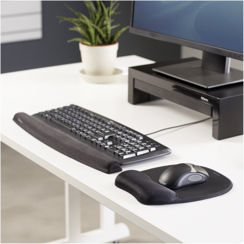 "Fellowes Memory Foam"