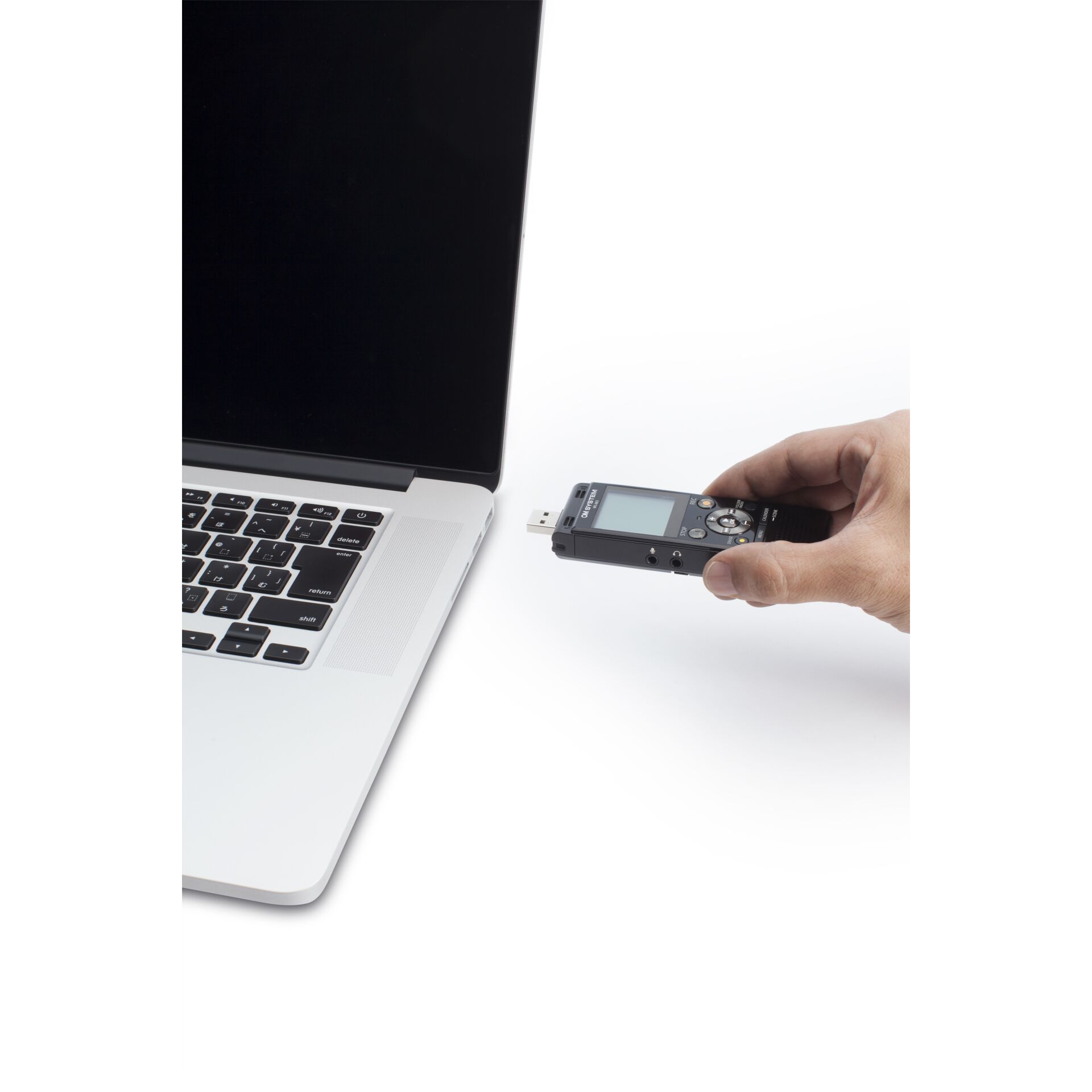 OM system WS-883 8GB