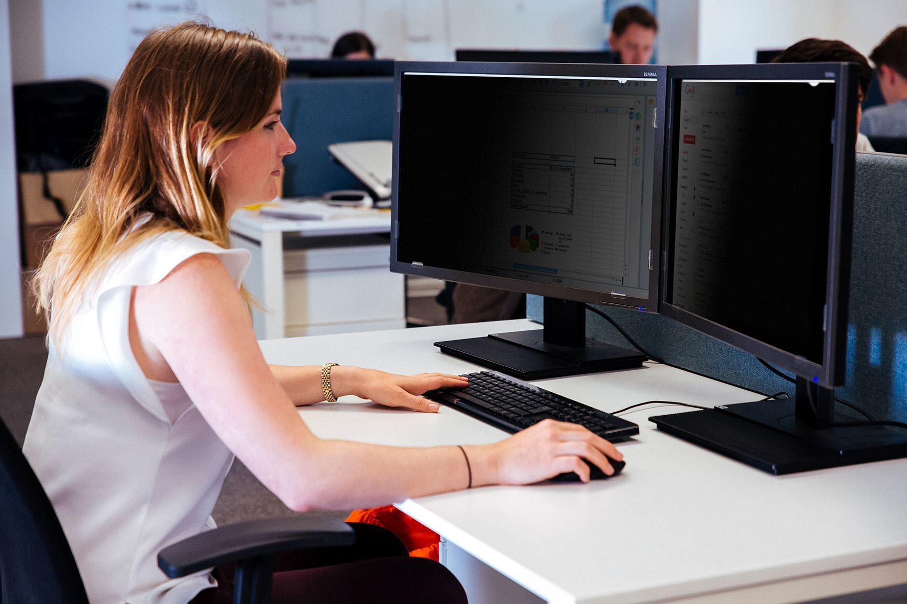 Targus Privacy Screen 23.8" Widescreen -16:9- 32808254_8887771155 Targus Privacy Screen 23.8" Widescreen -16:9- 32808254_8887771155