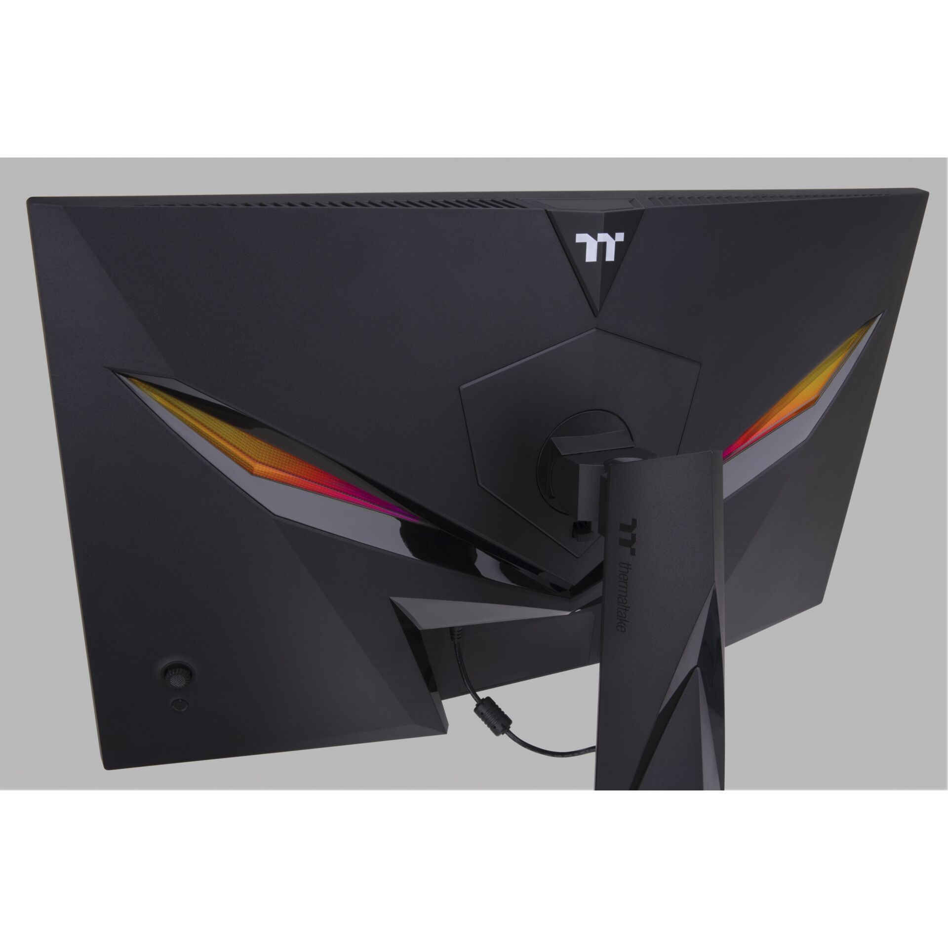 Thermaltake 27  Flat Gaming Monitor 827360_15