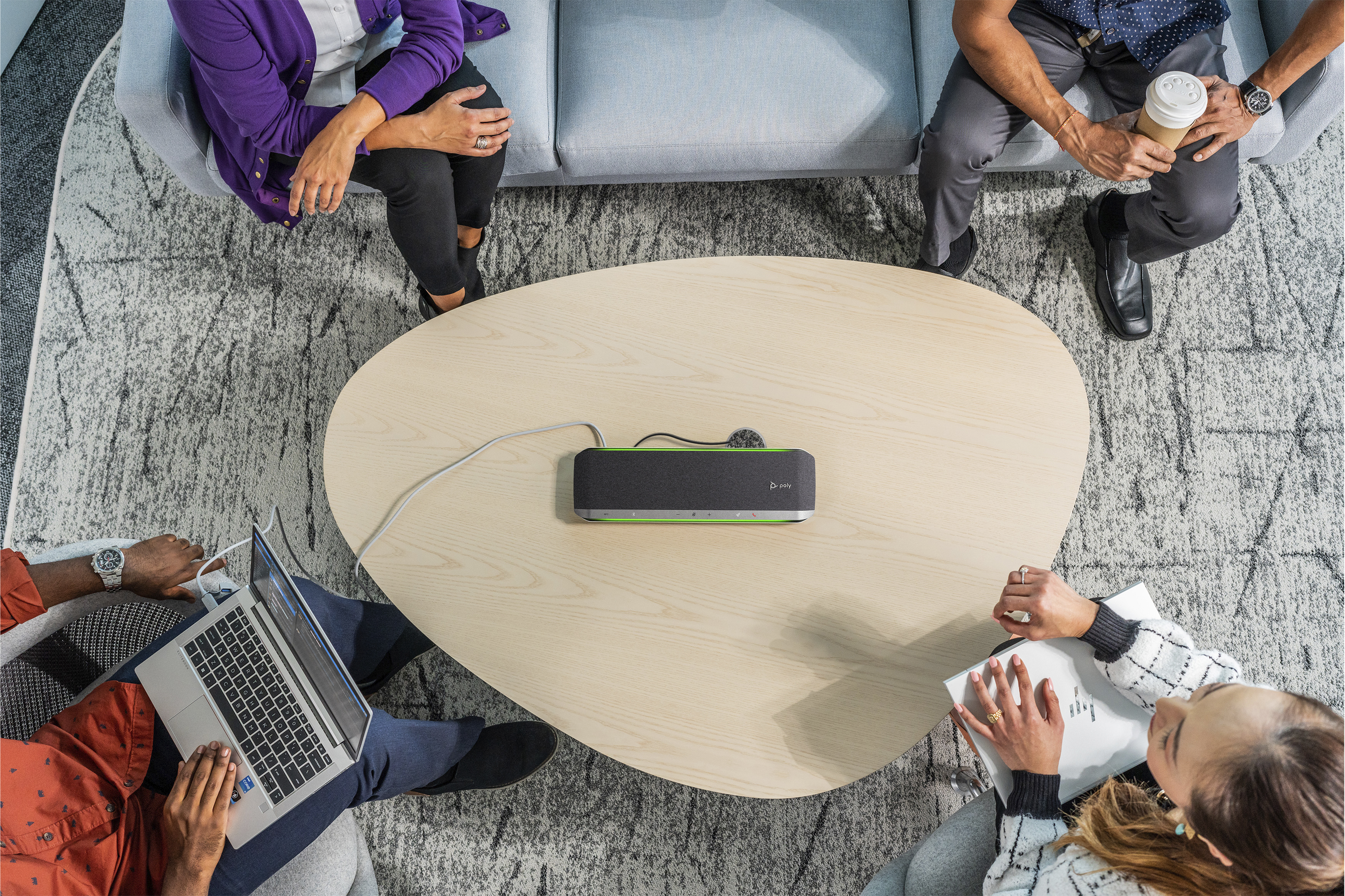 Poly Sync 60 Konferenz Lautsprecher -BT, USB-A & USB-C- – Ansicht 2