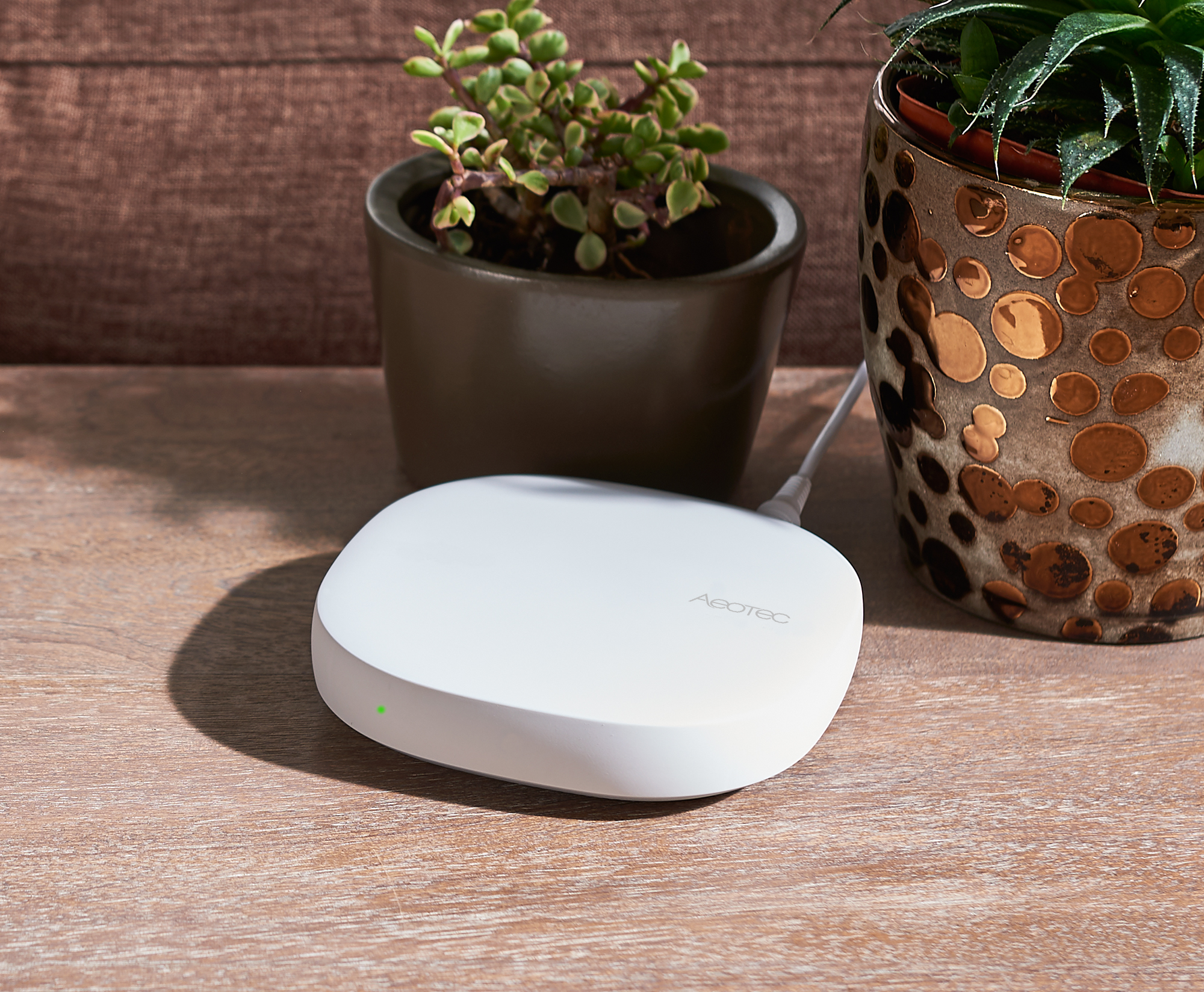 Aeotec Smart Home Hub - Works as a SmartThings Hub