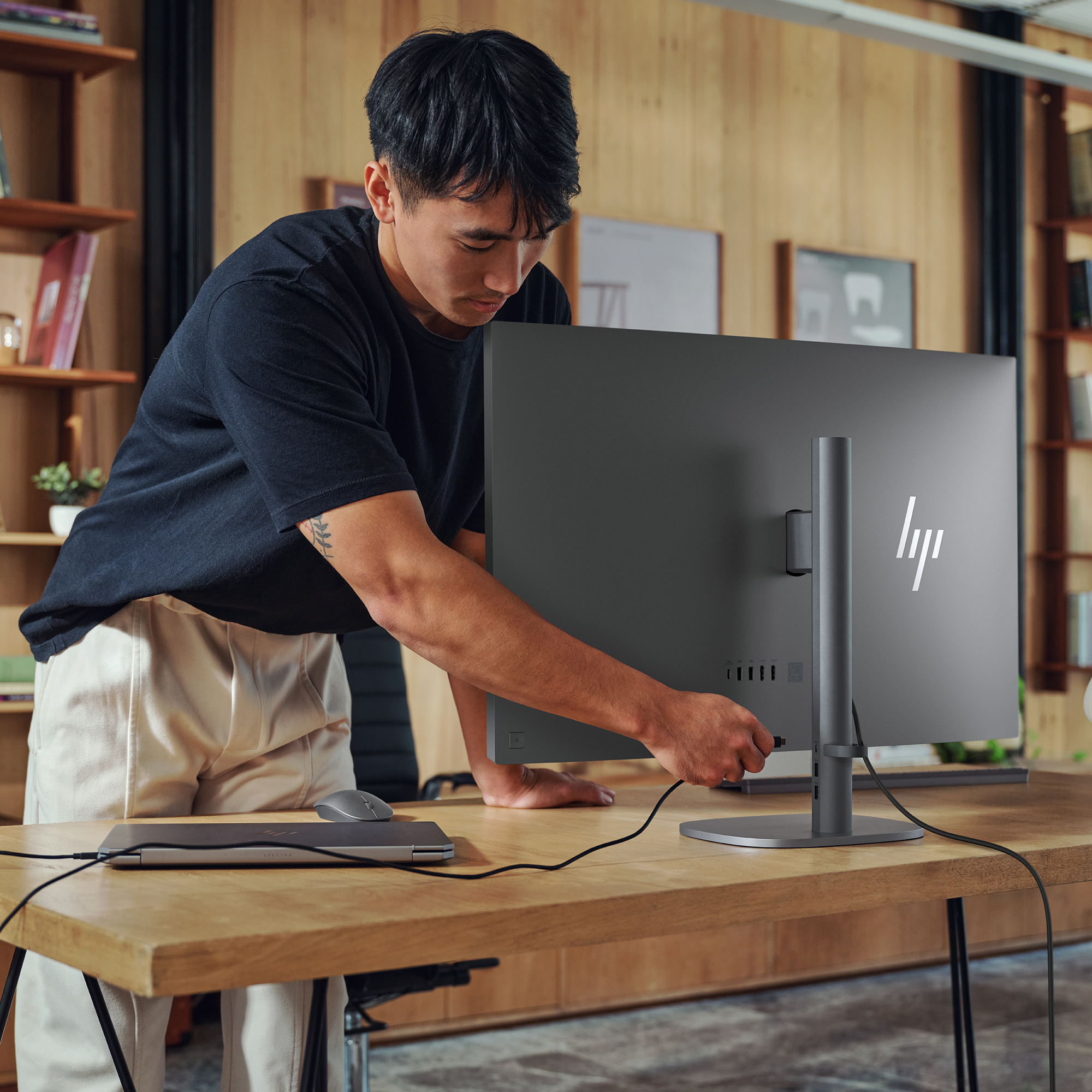 HP OmniStudio X32-c0670ng 80,01cm (31,5 ) Ultra 7 32GB 1TB – Ansicht 21