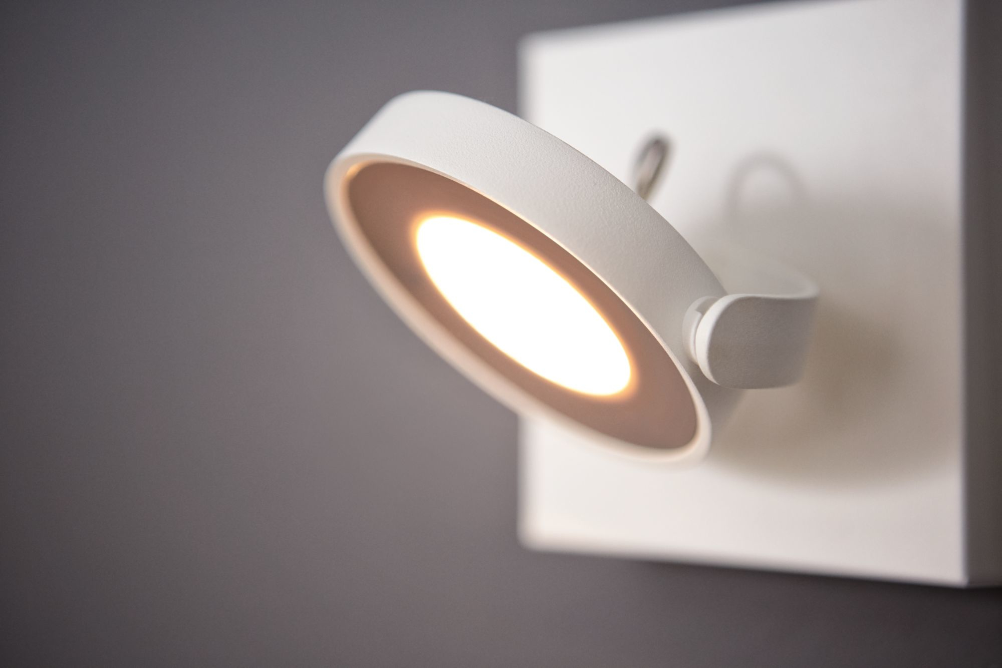 Philips Clockwork LED Spot 1flg 500lm WarmGlowDimmen Weiß 32774713_3878176402